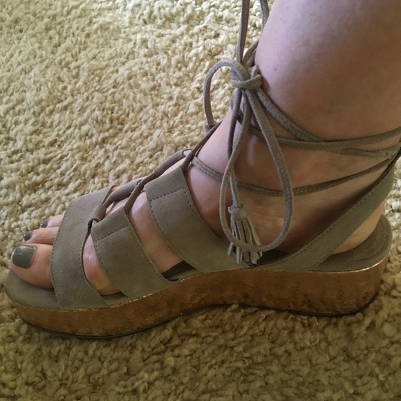 Kennel & Schmenger Taupe and Rose Gold Gladiator! - Picture 2 of 7